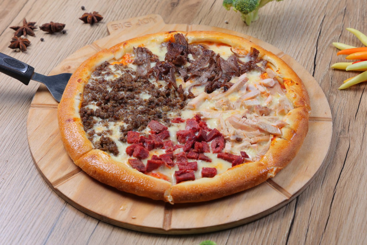 4 xil go'shtlik pizza kichkina